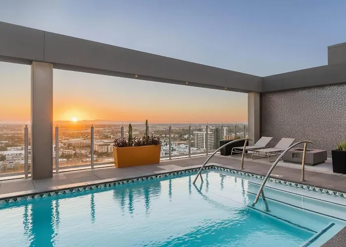 Boulevard Highrise Stu Sky Pool Parking Gym 33 Apartment *