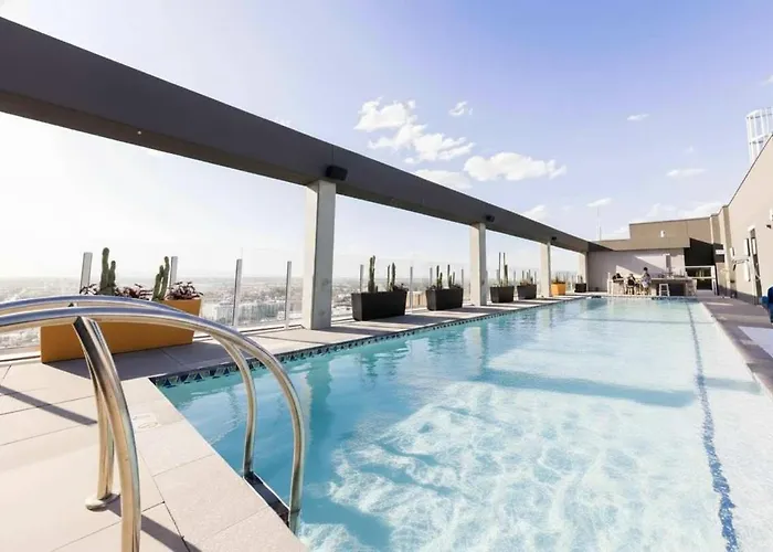 Boulevard Highrise Stu Sky Pool Parking Gym 33 Apartment *